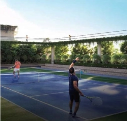 → LAWN TENNIS COURT